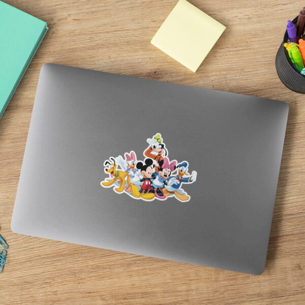 Mickey-Mouse-Friends-Vinyl-Sticker